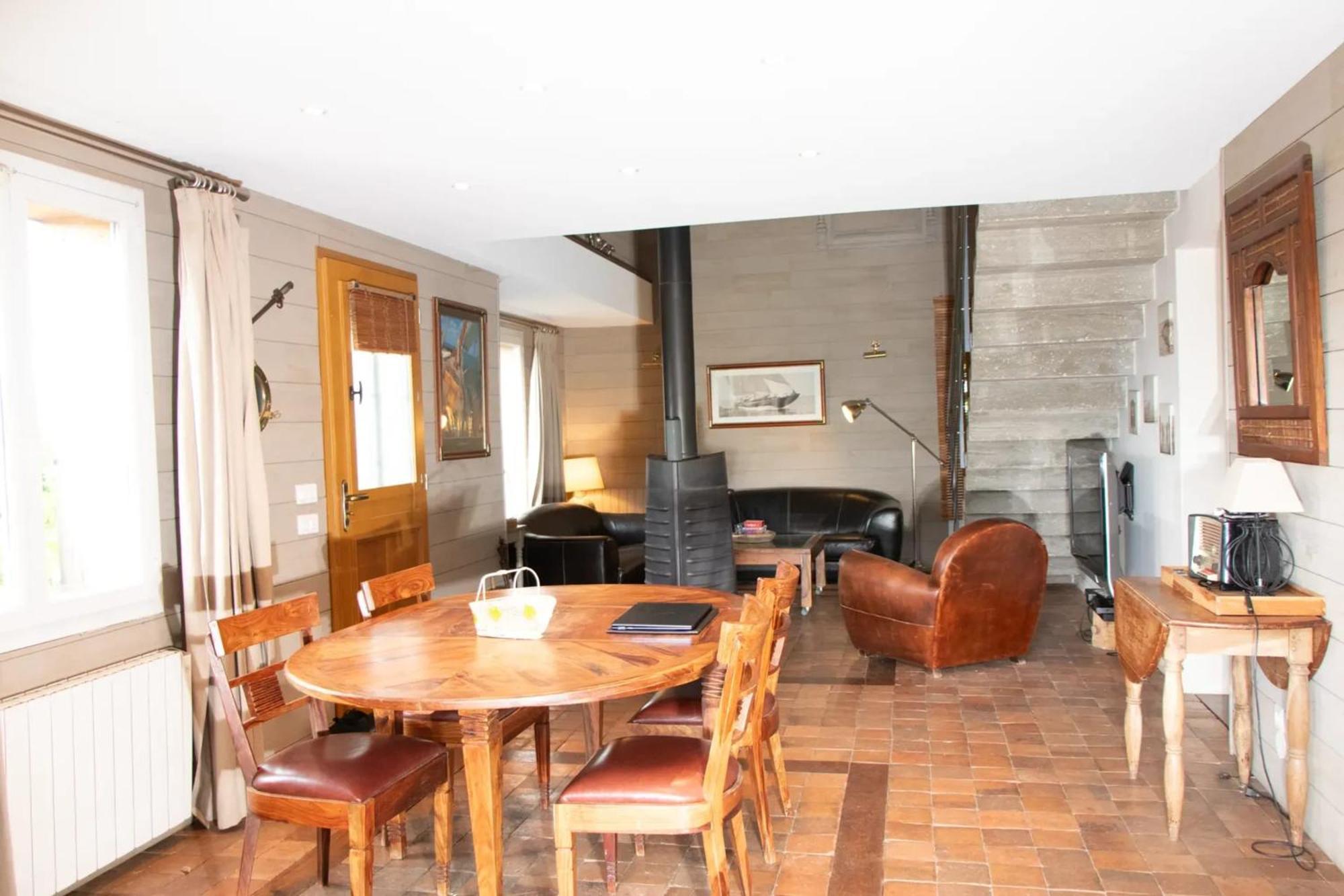Chalet Chaleureux A Marigny-L'Eglise Avec Vue Sur Lac Et Montagne Eksteriør bilde